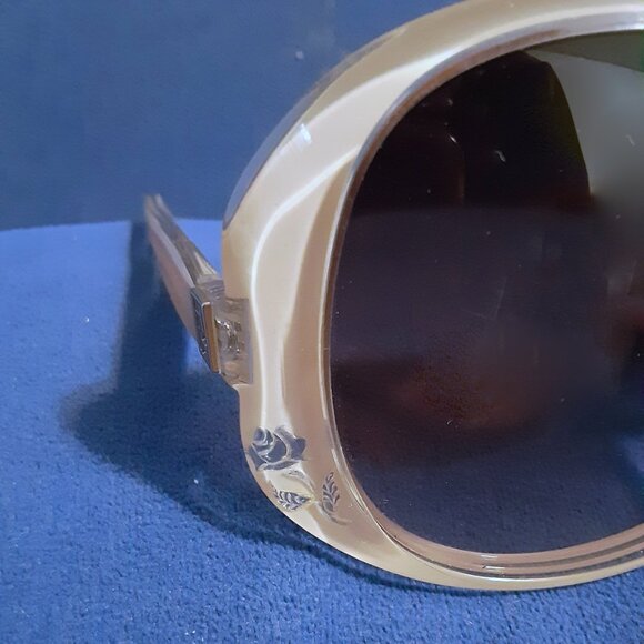 FENDI  Vintage Floral Embellished Sunglasses - Picture 3 of 10